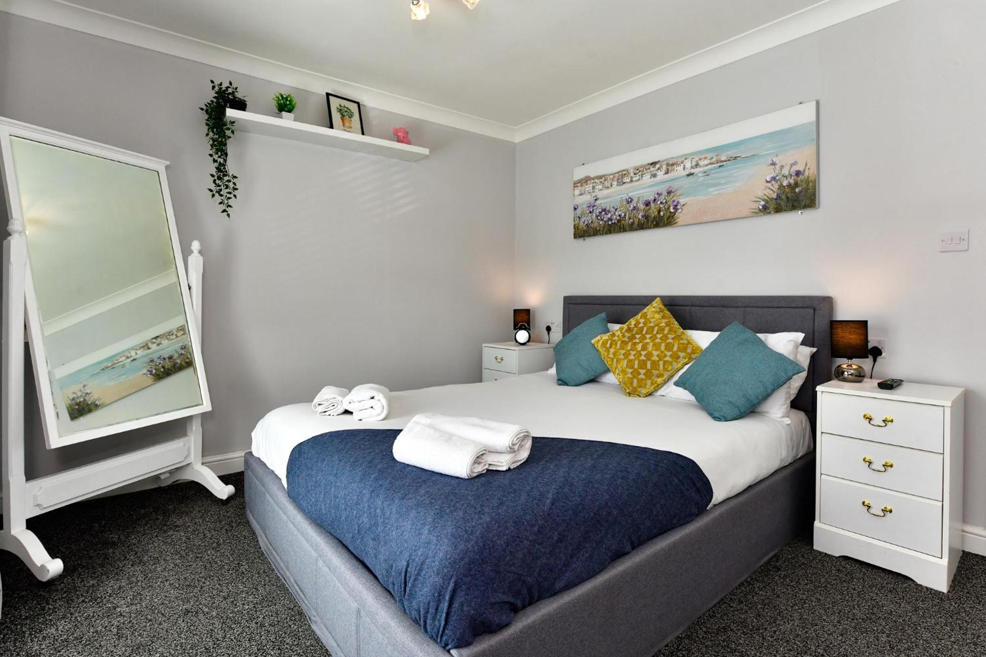 Free Parking - Heart Of The City - Superb Townhouse & Garden - Peaceful Area But Only 5Min Walk To Beach, Shops, Bars, Arena, Marina, Parks Свонсі Екстер'єр фото
