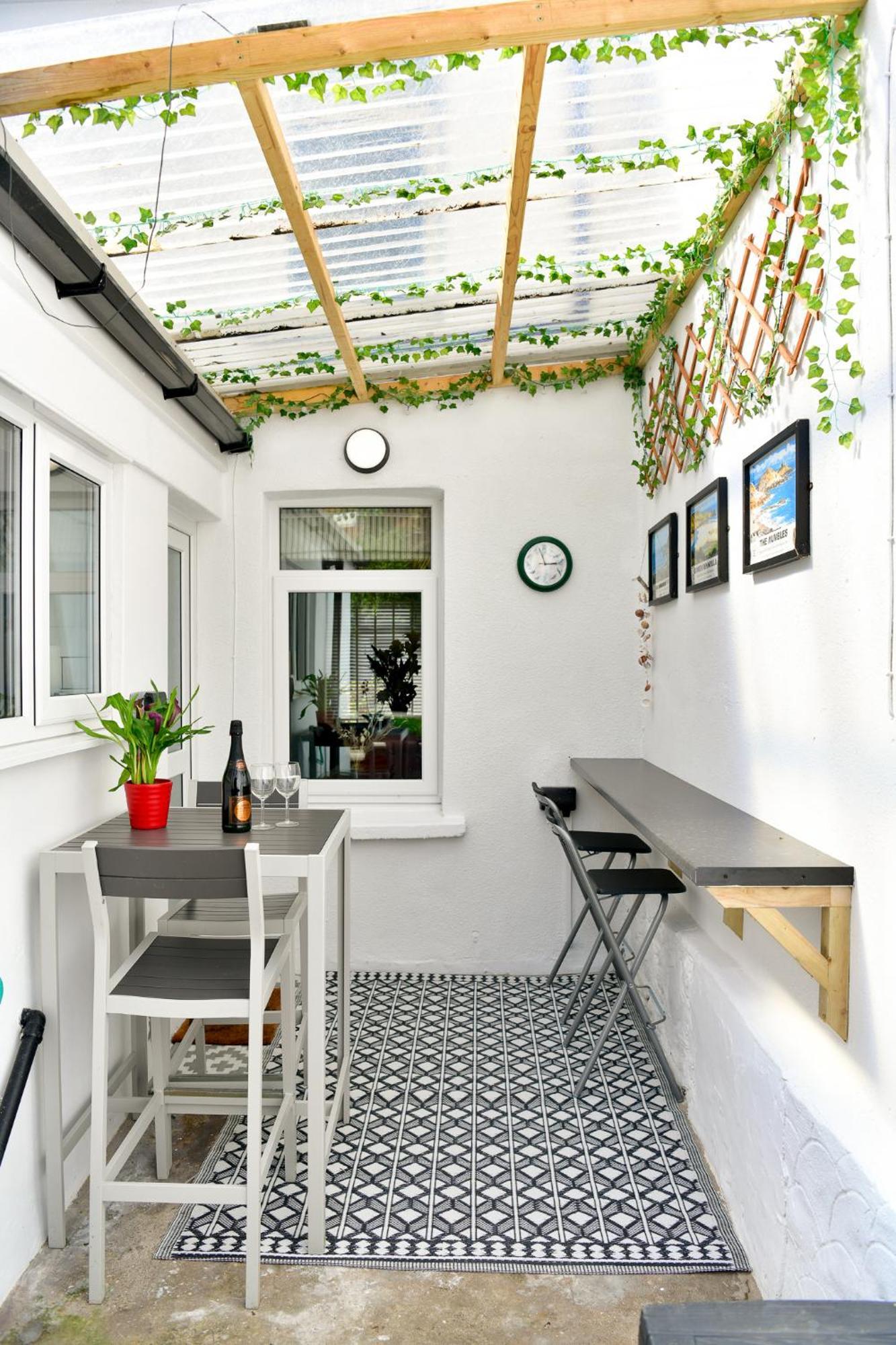 Free Parking - Heart Of The City - Superb Townhouse & Garden - Peaceful Area But Only 5Min Walk To Beach, Shops, Bars, Arena, Marina, Parks Свонсі Екстер'єр фото